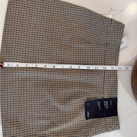 Aritzia Mini Skirt - Picture 3 of 6
